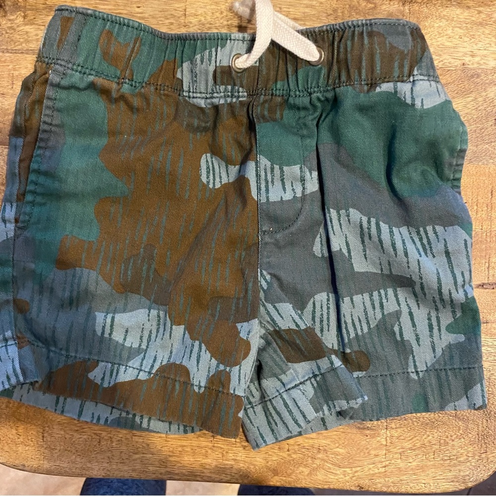 Toddler boys size 3 camo print jcrew crewcuts shorts